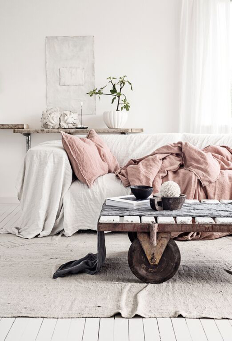 Est-Magazine-Mercantile-Rose